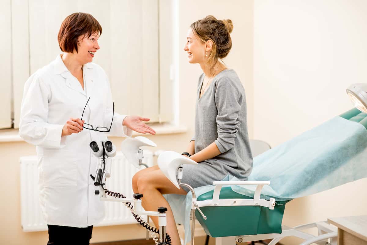 What does an obgyn do